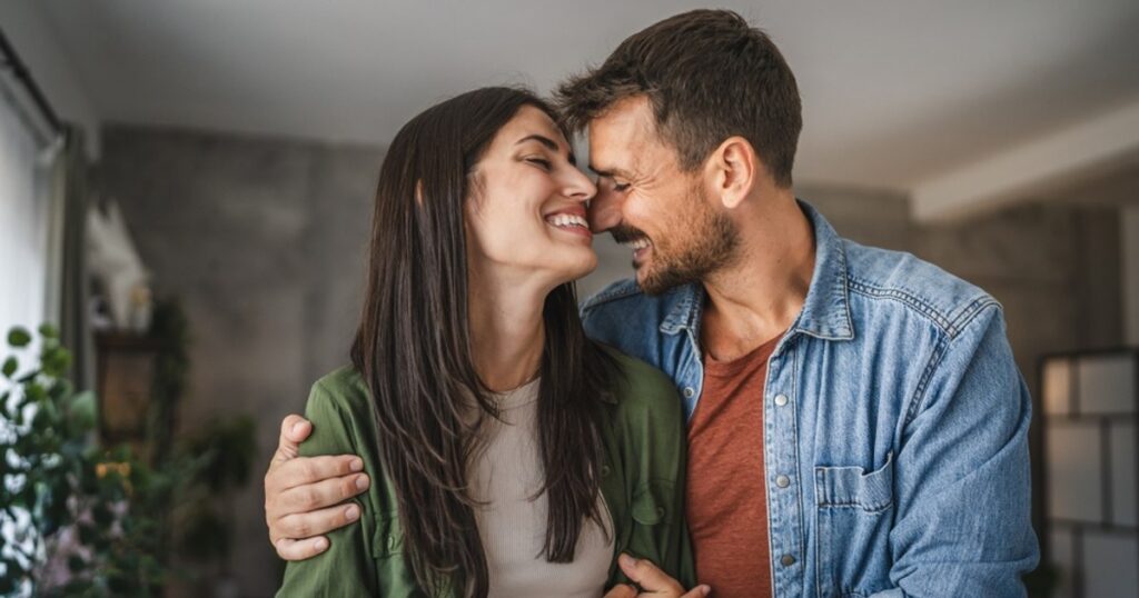 Love at the office, between dream and nightmare. What Romanians say about relationships at work: "Very ugly thing"