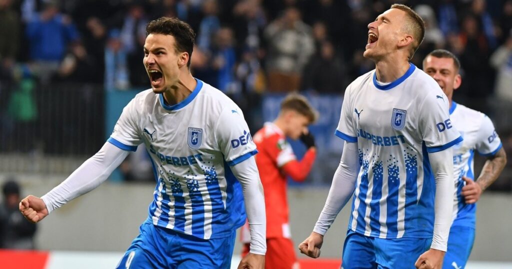 Since the 6 qualified teams in the play-off are waiting for the title of champion. There is a transfer of power in the Superliga