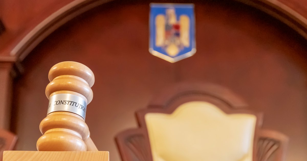 The CCR has the anti-foreigner law on the table, which obliges at least 40% of the athletes of a team to be Romanian