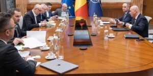 The government is analyzing measures to moderate fuel prices. Bolojan: “I refuse to sell populist solutions”