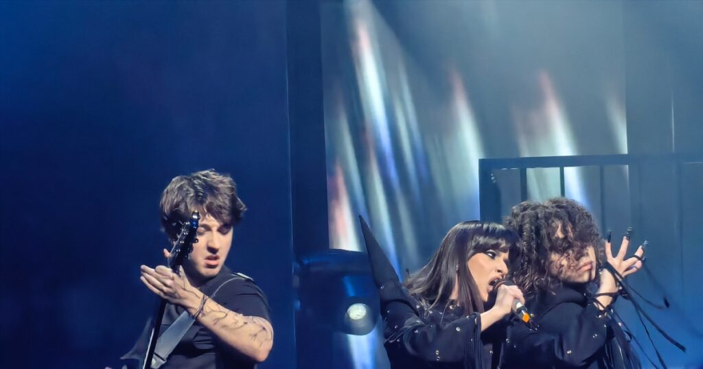 The representative of Romania at Eurovision breaks the silence about the song "Choke Me". What message does the controversial song actually convey?