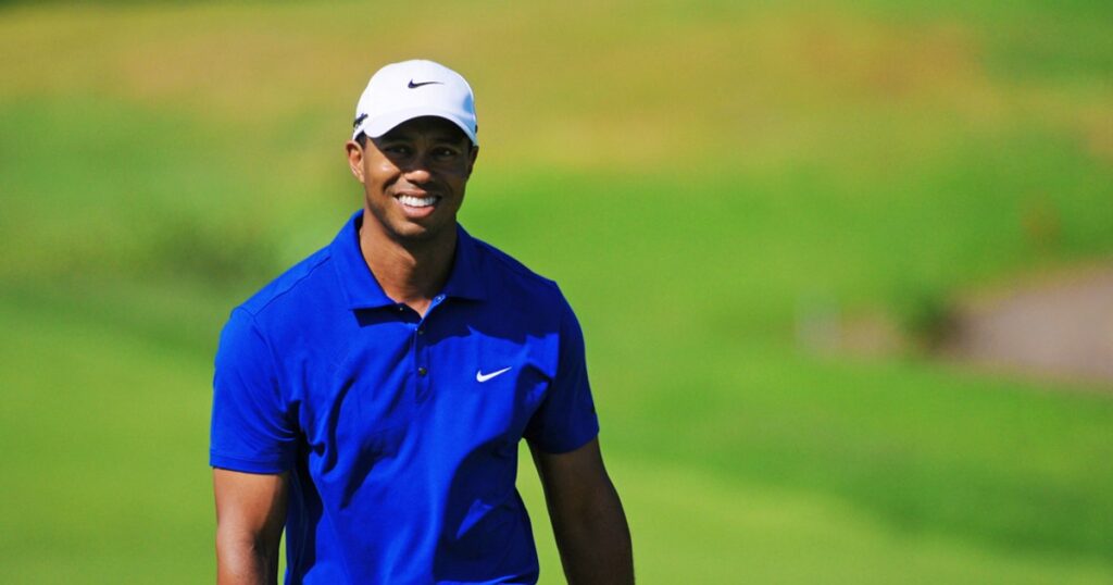 Tiger Woods, involved in a road accident in Florida. He is accused of driving under the influence of prohibited substances