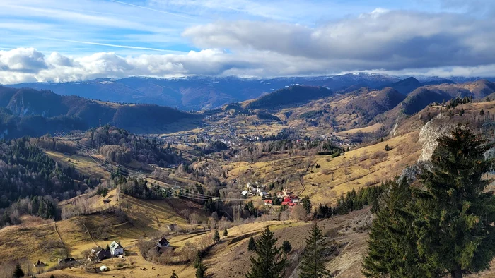 Cluloar Rucăr - Bran. Photo: Claudiu Nelega. 