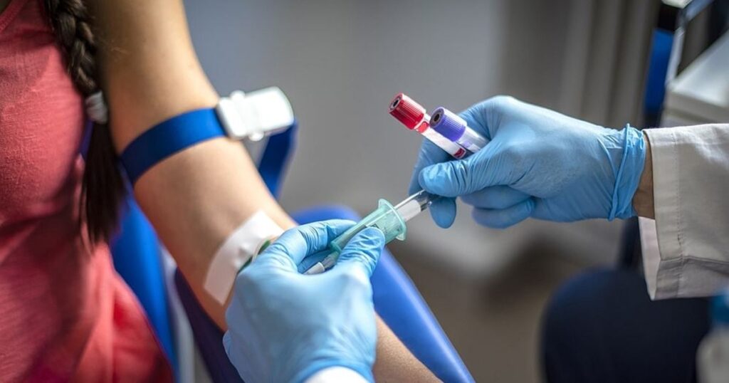 Amazing discovery in medicine: only three people have this blood type. Researchers look for fourth case of 'blood gold'
