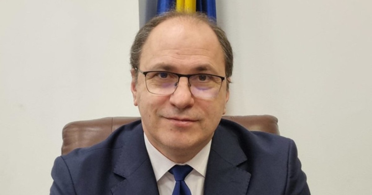 Analysis The Minister of Education puts the poor results in simulations on the shoulders of parents. Director: "The parent is missing from the child's life, gone abroad to work"