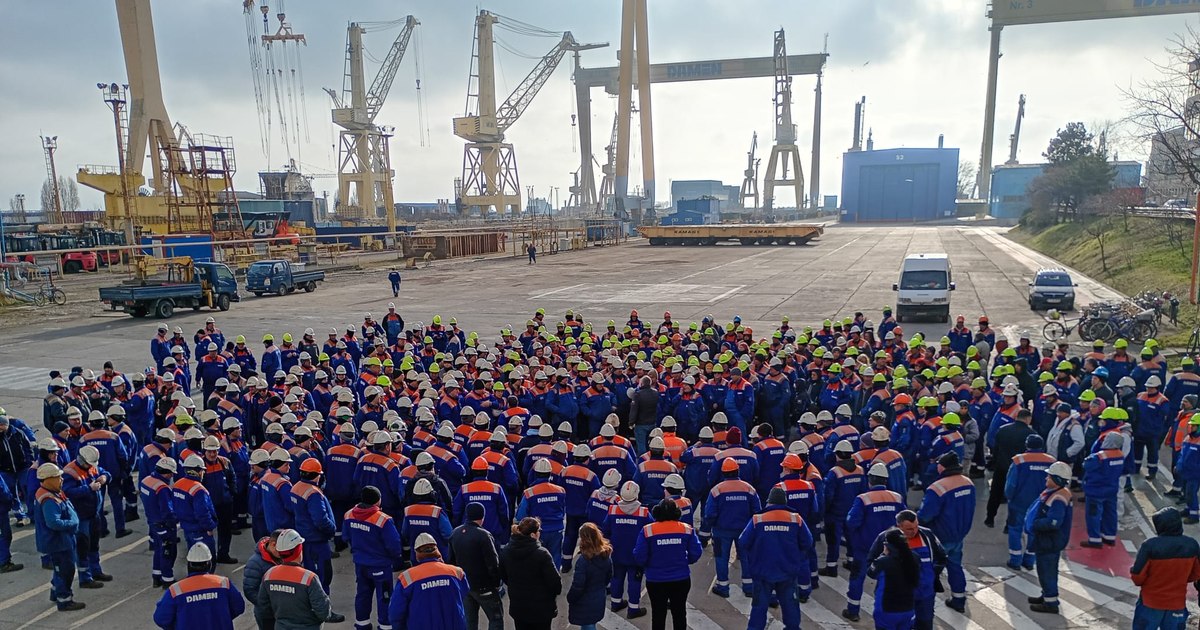 Employees from Damen Mangalia, Liberty Galati and Romaero will receive their outstanding salaries by Easter. The government allocates over 250 million lei