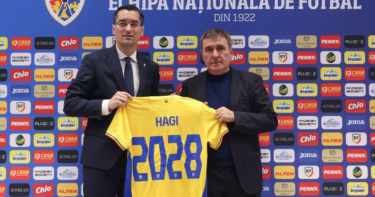 FRF announced that Hagi has a contract valid for 4 years. However, something else is written on the T-shirt from the presentation