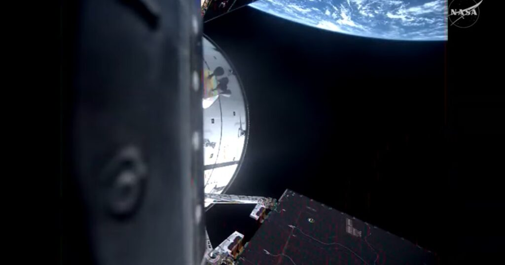 "Houston, we have a toilet problem!" How the Artemis II astronauts repaired the debris collection system on the way to the moon