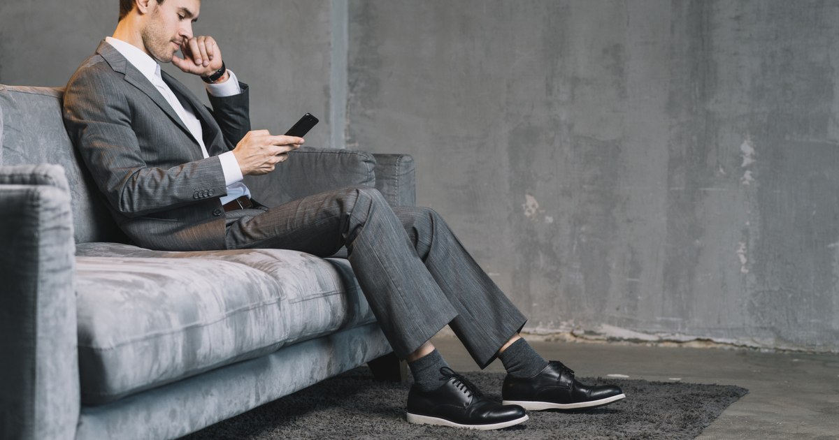 "I'm looking for a job where I can be on the phone." Romanians' reactions to a young man's sincere message