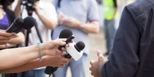 Press freedom in Romania, analyzed by a European NGO. The case of the POT head’s call to 112 against journalists, included in the report