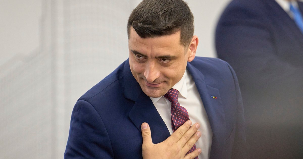 Surprise appearance of George Simion at the hotel where PSD decides the fate of the government. The AUR leader says he is "godfather at a baptism". Grindeanu's reaction