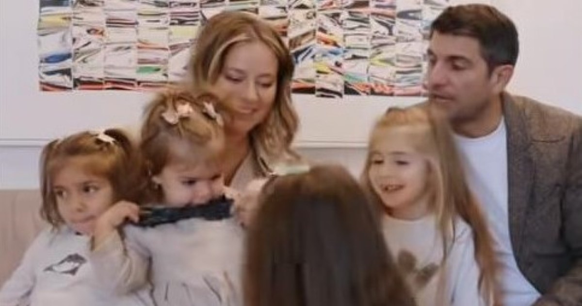 The moment when Laura Cosoi revealed to her four daughters the sex of the "baby in the belly". "My God, what a reaction!"