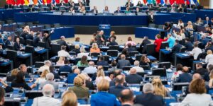 The political situation in Romania, reason for dispute in the European Parliament. What did the leader of the EPP and the leader of the Socialists reproach themselves with?