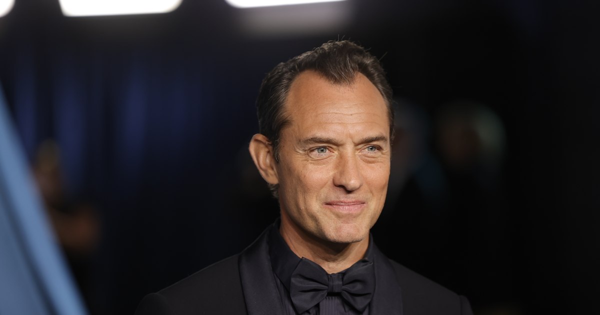 Video Images of Jude Law as Vladimir Putin in political drama "The Wizard of the Kremlin"