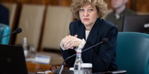 Oana Gheorghiu accuses Grindeanu of endangering the money from PNRR: “Exactly the funds for hospitals, schools and infrastructure”