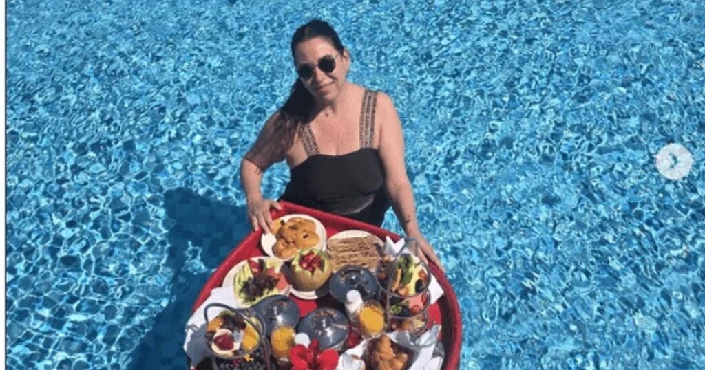 Video Oana Roman, angry with the neighbors of the villa where she spent her vacation: "Did I spray you?"