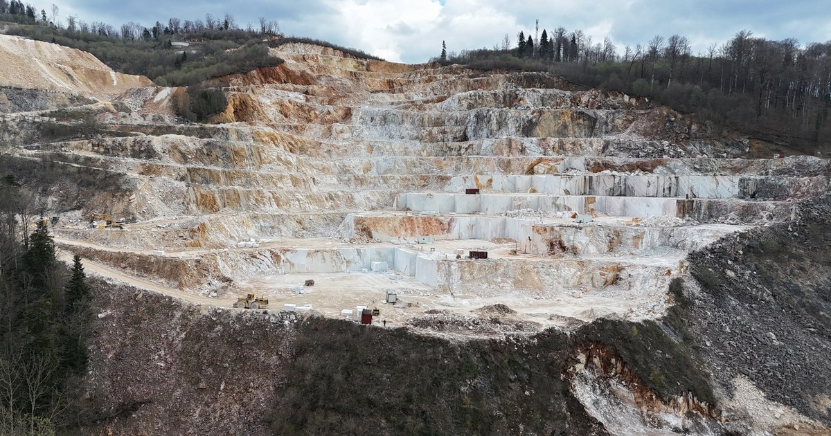 Video Ruschița, the marble mountain in Banat, rediscovered with the construction of the "Marble Road"