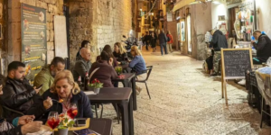 Video The destination in Italy where pasta is made on the street, under the eyes of tourists: “It’s authentic and it’s extraordinary”
