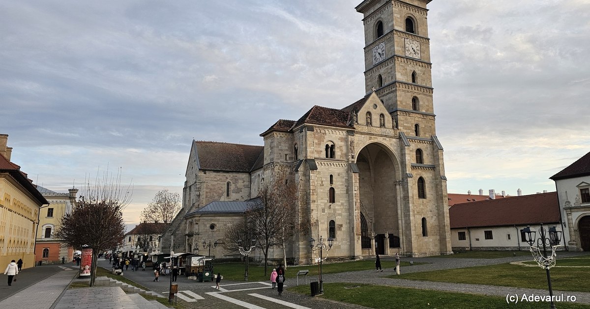 Video The most spectacular places to see on Catholic Easter: the monument-churches that dominate cities in Romania