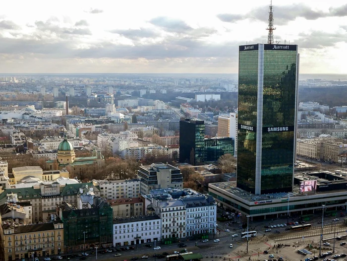 Panorama of Warsaw, dominated by spectacular buildings. Photo: Pixabay