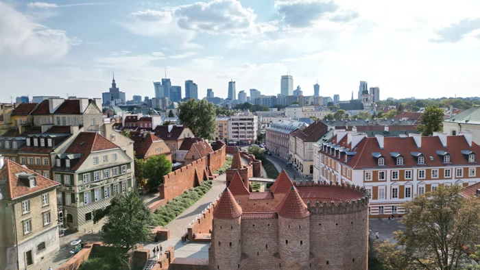 Warsaw. Photo Filip Kwiatkowski. Go to Warsaw