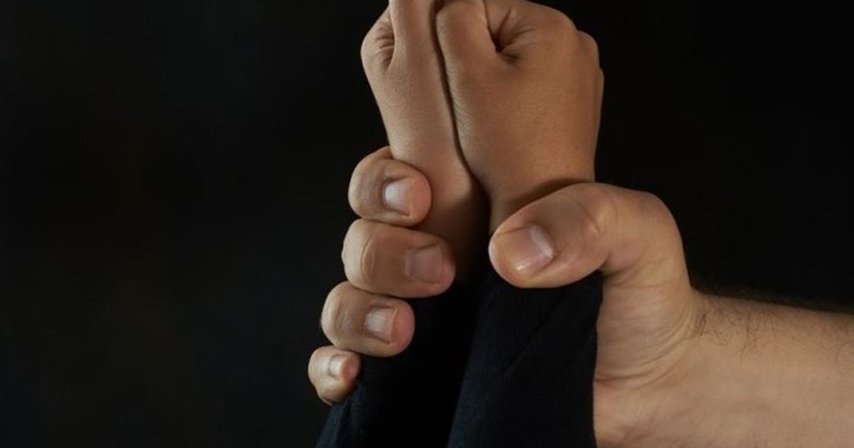 AUR member, accused of sexually assaulting a woman immobilized in bed: "The mother screamed for help"