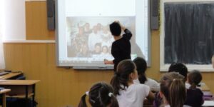 “All the laughter”. Teachers dispute the “victory” of the two-hour reduction in the teaching norm for those with seniority and degrees
