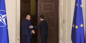 Analysis Constitutionalist Ioan Stanomir dismantles the illusion of the apolitical prime minister: “A technocrat enters directly into the tough game of power”