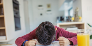Analysis The Nightmare of Year-End Grades. How anxiety is born at a young age