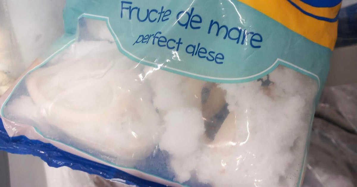 How Romanians are tricked in stores. "The seafood was probably just for flavor, because the star of the pack is clearly the ice"