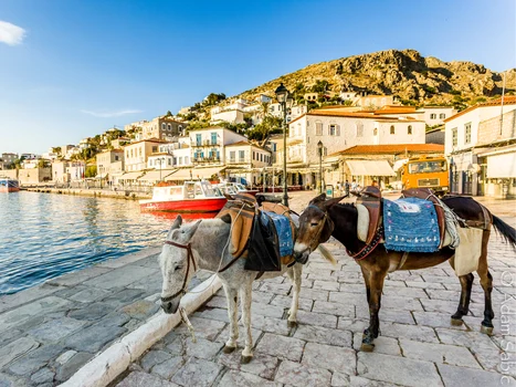 Hydra Island/PHOTO: Flickr