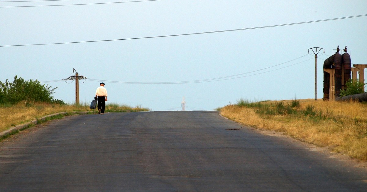 Places in Romania where many Romanians would never want to live: "We can't stay in the plains, because we're drying out"