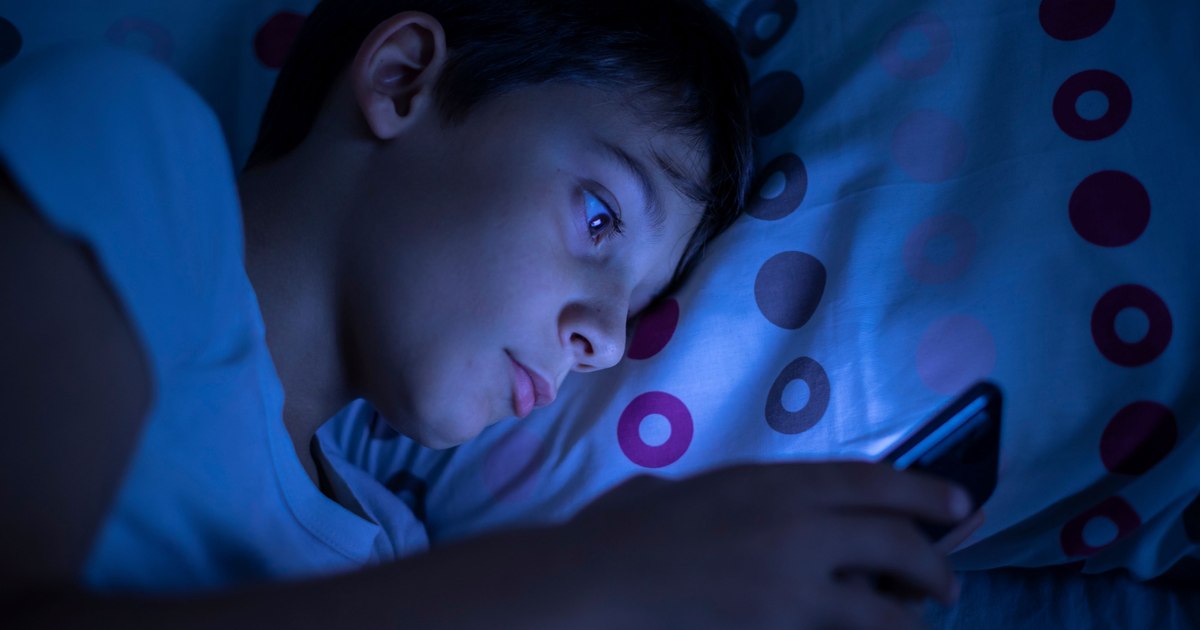 Social media, as dangerous for children as smoking: how it affects their health