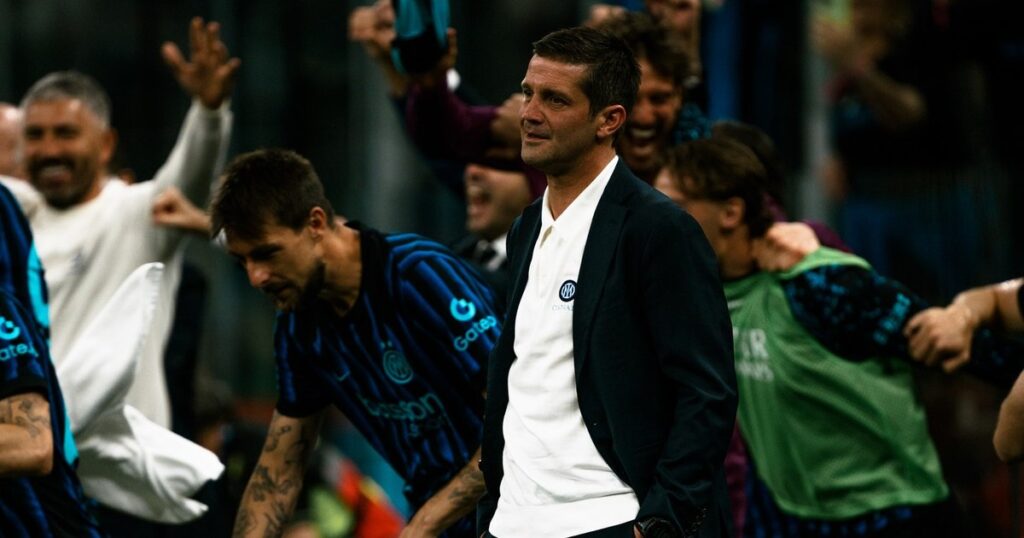 The champion Inter parades in Italy. Perfect rehearsal before the Cup final for Cristi Chivu's team