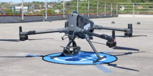 The city guarded from the sky by a €40,000 drone: it will transmit live images to the police of crimes, illegal constructions and risky situations