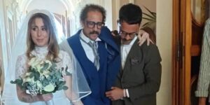 The image that moved all of Italy. A former great football player, sick with cancer, led his daughter to the altar