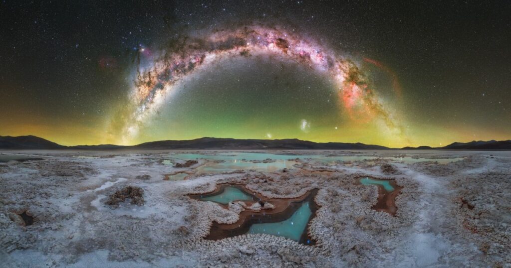 The sky that takes your breath away: the most spectacular images of the Milky Way in 2026 have been published. Photos captured in extreme conditions and rare landscapes
