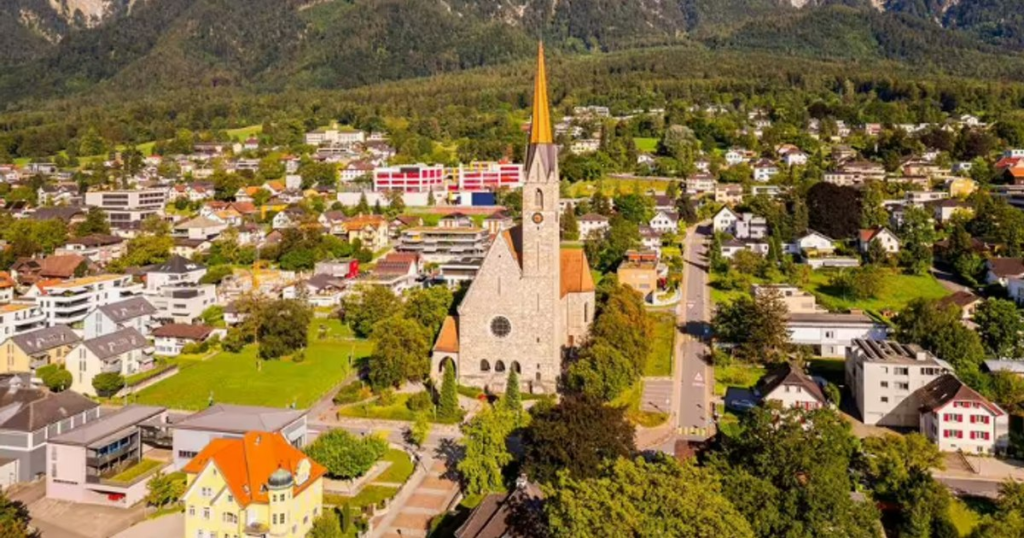 Video Europe's underrated destination that seems straight out of a fairy tale, but is almost unknown to tourists: fairytale villages and medieval castles