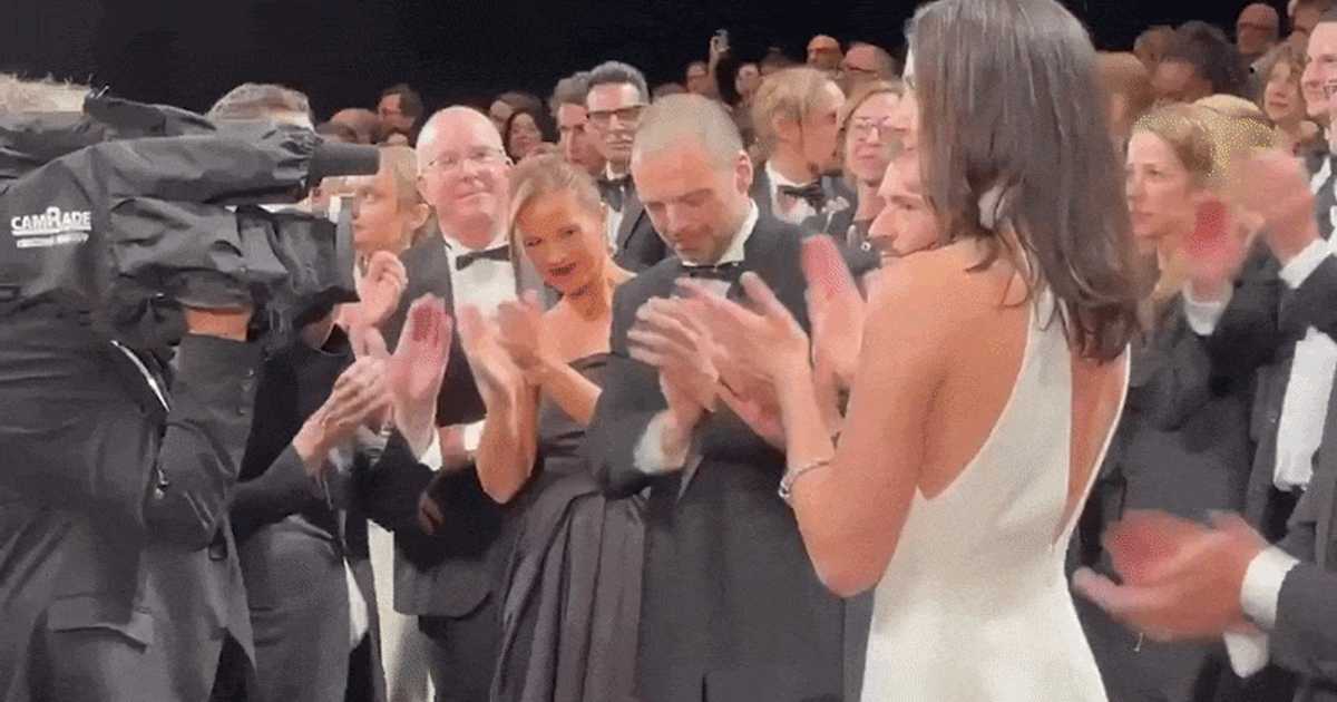 Video Mungiu's film makes waves at Cannes: "Fjord", applauded for 12 minutes and enters the race for the Palme d'Or. Sebastian Stan and Renate Reinsve conquer the audience