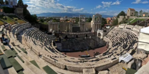 Video The city older than Rome considered the hidden jewel of Europe: with a Roman amphitheater, bohemian neighborhoods and just a few hours from Romania