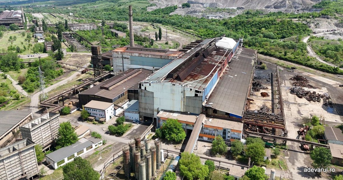 Video The former steel mill in Hunedoara, prepared for a new beginning. The "jungle" around the plant is gradually disappearing