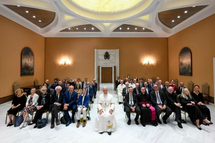 Pope Leo, meeting with writers from all over the world PHOTO X / Vatican News