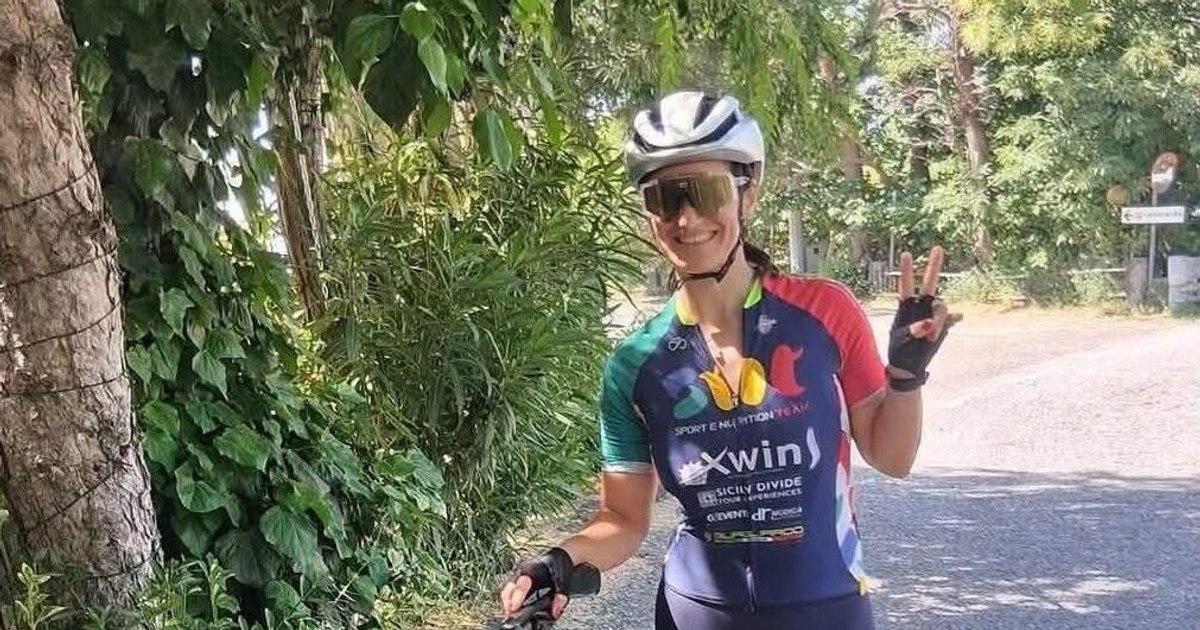 A cyclist of Romanian origin died in Italy, during a training session. The athlete was hit by a car performing a prohibited maneuver
