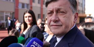 Crin Antonescu, maximum disappointment after the PNL Congress: “I have never seen anything more appropriate to the term “betrayal””