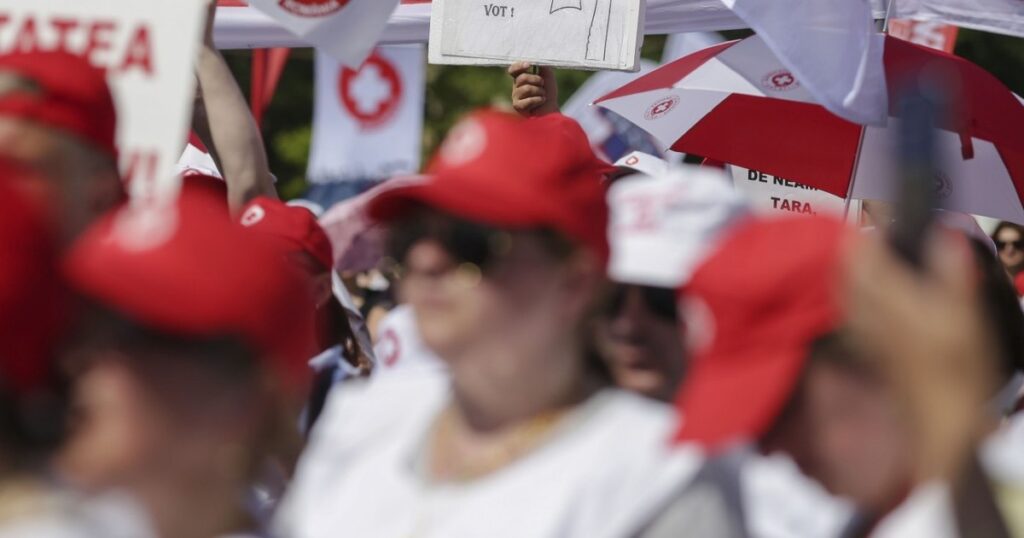 Doctors, close to a general strike. Pîslaru did not call them to negotiations even after they threatened that over 60% would leave the system