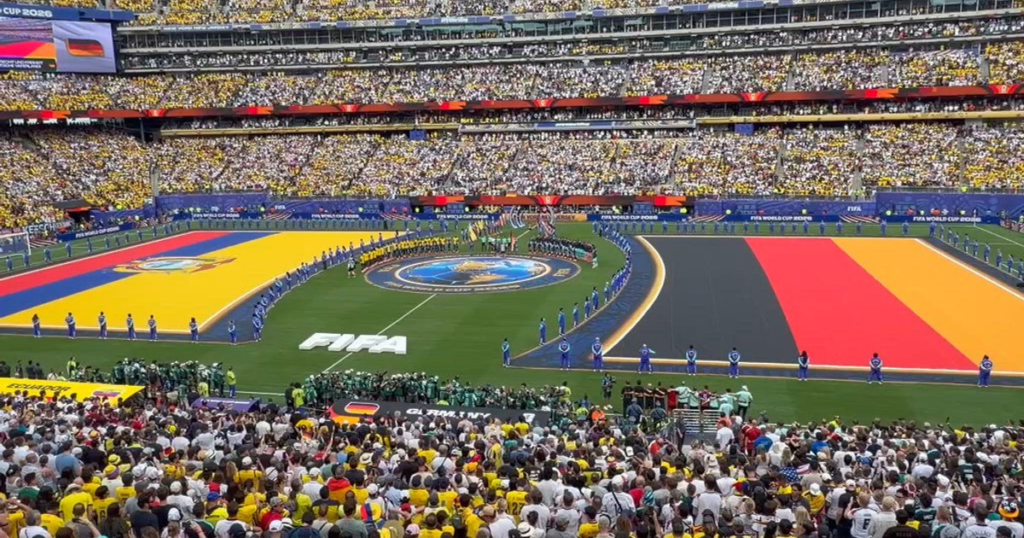 Ecuador won against Germany and is close to qualifying for the round of 16!