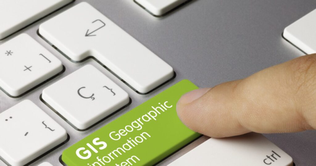 High school students will study a new optional subject that combines geography and information technology from autumn