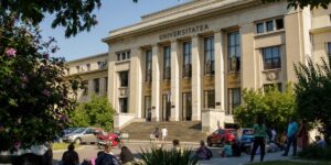 Important universities from Romania and Moldova put pressure on the future Government: they demand 15% of the budget for education