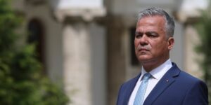 “It’s all left for Monday at 11 o’clock.” The vote in Parliament for the Vestea government is postponed. What the proposed Government Program provides