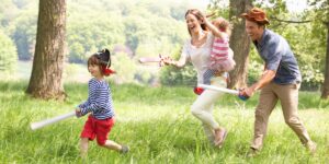 June 1 between emotion and wallet: Romanians are more frugal on Children’s Day, but the trap of impulsive spending remains